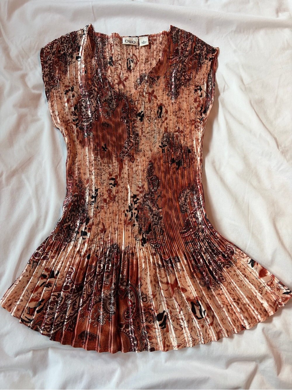 Vintage Cato Women's Pleated Paisley Sleeveless Blouse